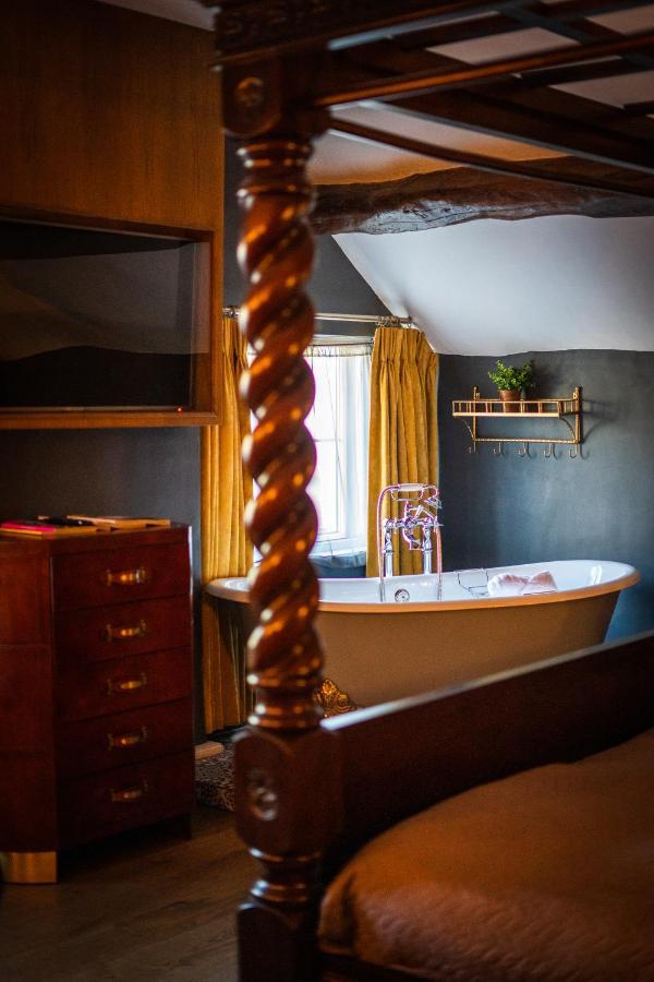 The Bridge Hotel Macclesfield Bagian luar foto