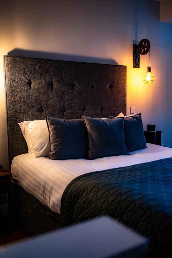 The Bridge Hotel Macclesfield Bagian luar foto