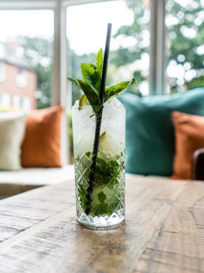 The Bridge Hotel Macclesfield Bagian luar foto
