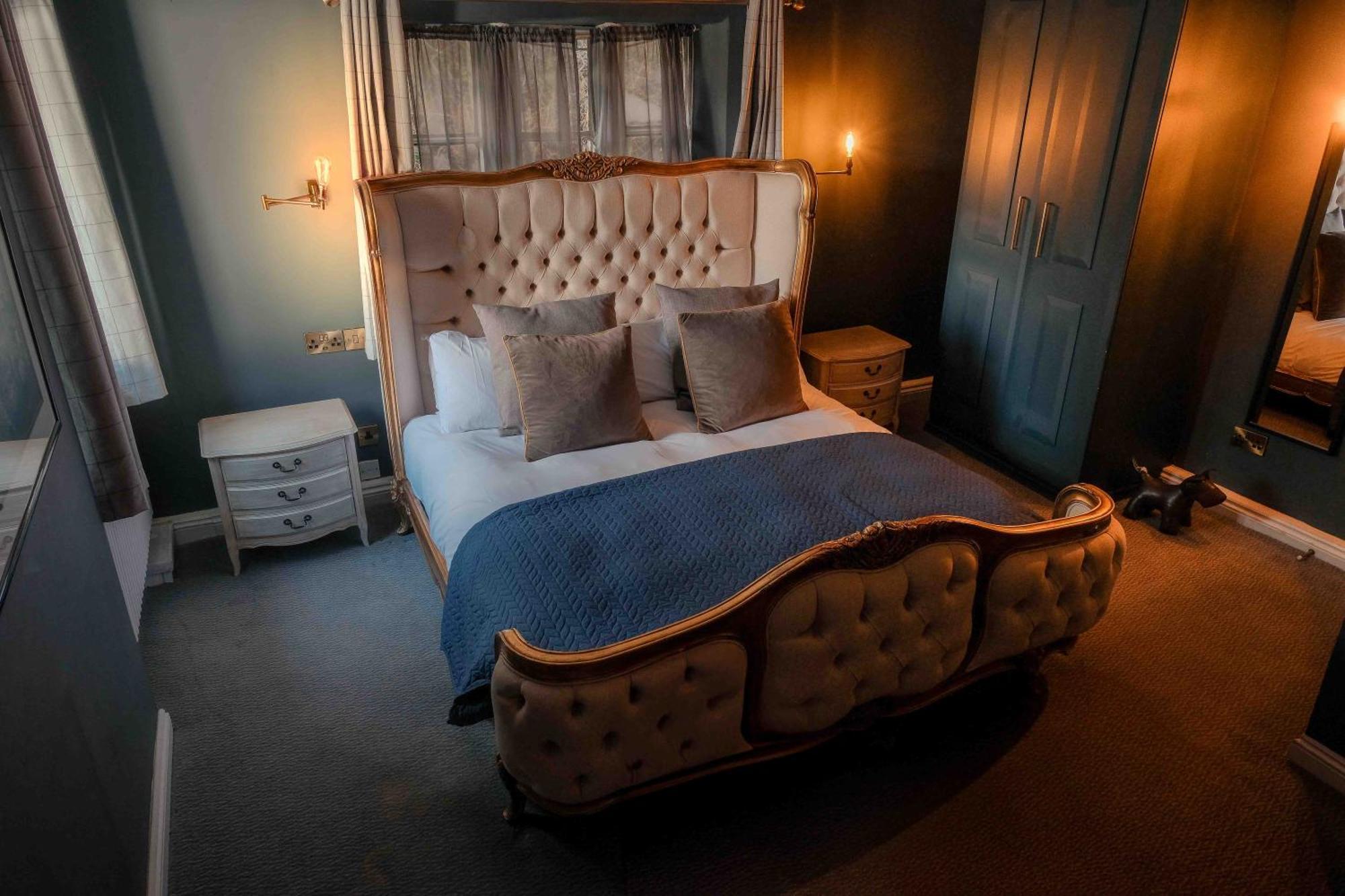 The Bridge Hotel Macclesfield Bagian luar foto
