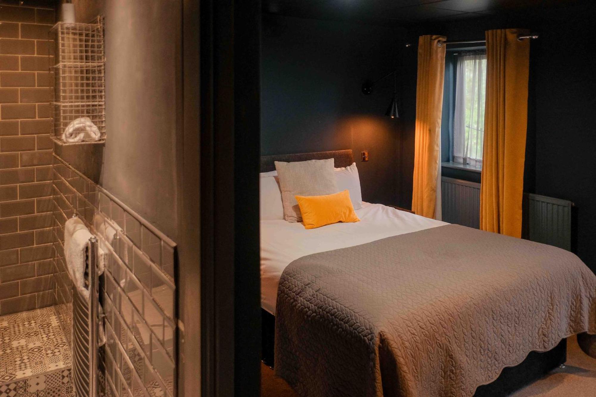 The Bridge Hotel Macclesfield Bagian luar foto